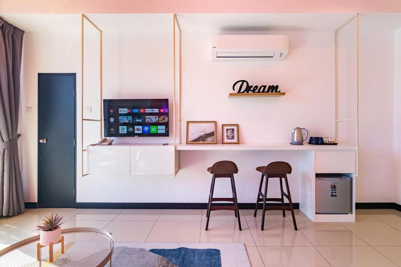Scott Signature Suites By Alv Τζωρτζ Τάουν Εξωτερικό φωτογραφία