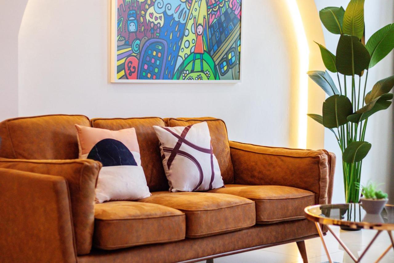 Scott Signature Suites By Alv Τζωρτζ Τάουν Εξωτερικό φωτογραφία